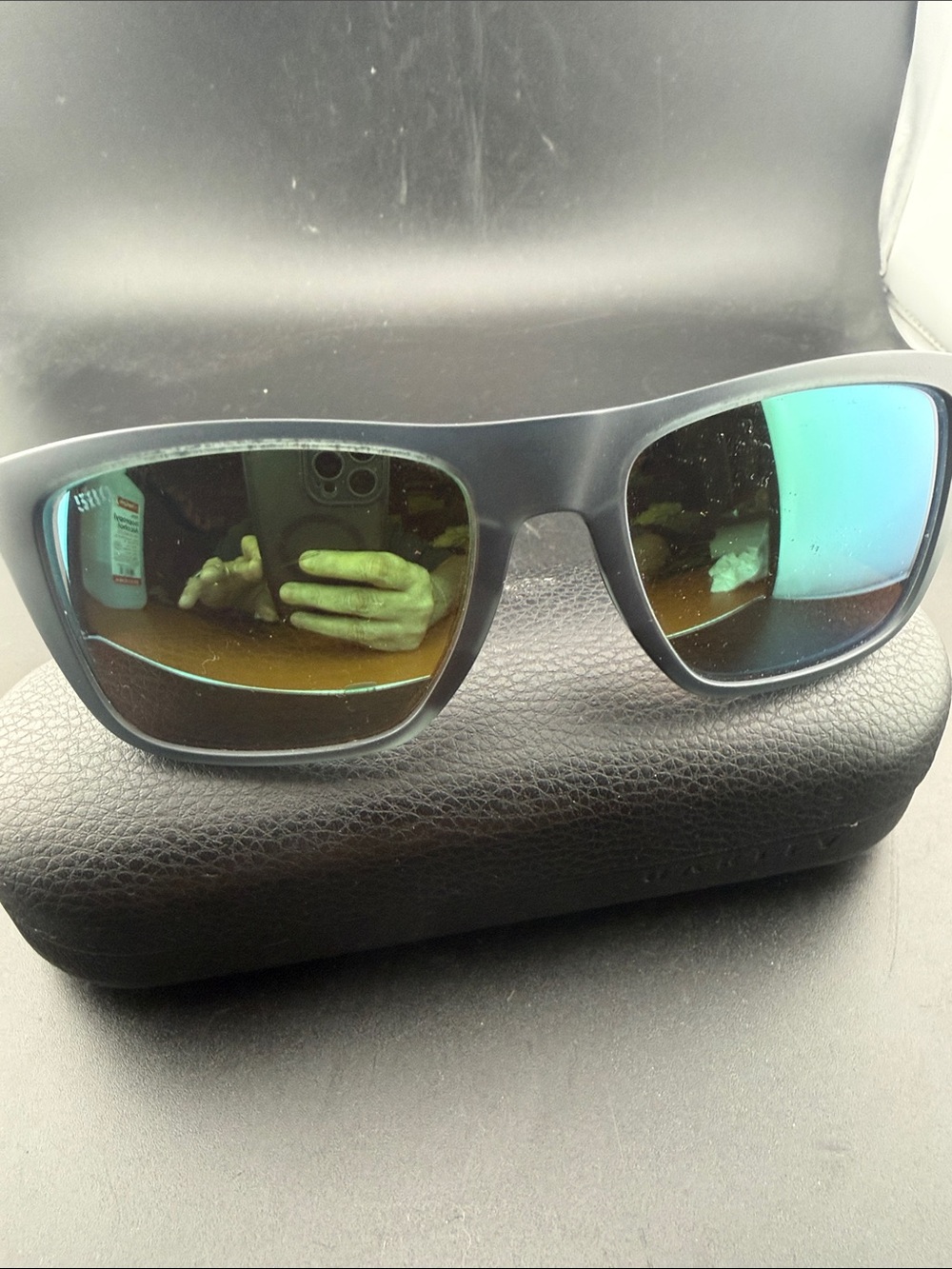 COSTA DEL MAR Mainsail XL Matte Gray Smoke 580G Green Glass Mirror Lens